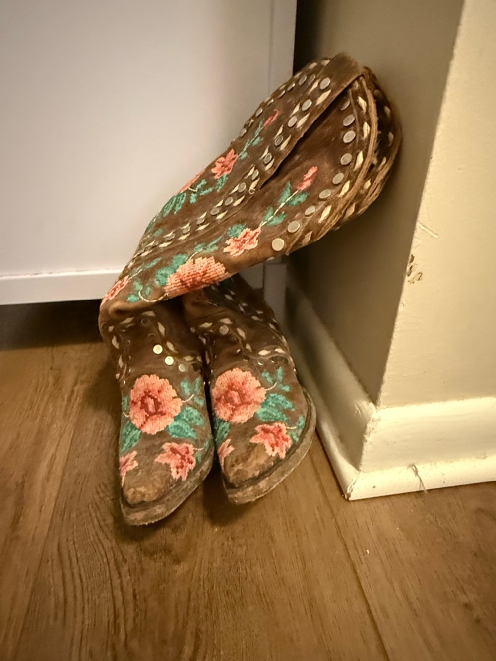 Embroidered Brown Floral Western Boots for Women